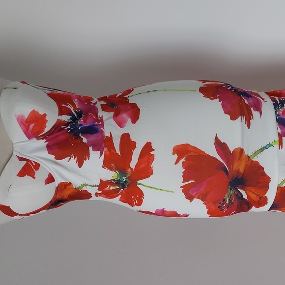 Fashion Nova Women's Floral Gown - Picture 2 of 7